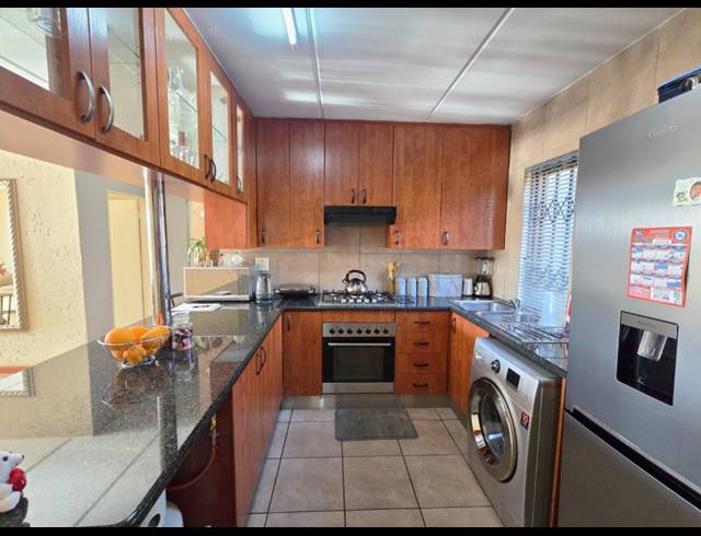 88M² APARTMENT BLOCK FOR SALE IN MEYERSDAL